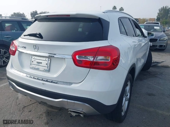 2019 Mercedes-Benz GLA with VIN WDCTG4EB0KJ552289, listed as a IAAI auction lot 41229473 with 89,897 mi miles. Bid and sale history available at carsss.com. Image 4.
