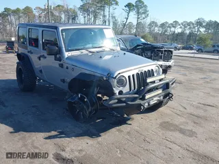 2016 Jeep Wrangler Unlimited Sahara with VIN 1C4BJWEG4GL189825, listed as a IAAI auction lot 41677450 with 122,202 mi miles. Bid and sale history available at carsss.com. Image 1.