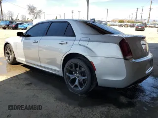 2022 Chrysler 300 Touring L with VIN 2C3CCADG1NH116171, listed as a Copart auction lot 51479035 with 21,608 mi miles and Salvage Title. Bid and sale history available at carsss.com. Image 2.