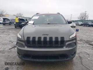 2018 Jeep Cherokee Latitude with VIN 1C4PJMCX4JD517792, listed as a IAAI auction lot 41524331 with Not provided miles and . Bid and sale history available at DreamBid. Image 11.