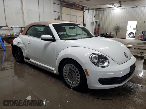 2013 Volkswagen Beetle 2.5L w/Sound/Nav z VIN 3VW5P7AT7DM811619, wystawiony jako Copart lot #60331015 z przebiegiem 115 532 mil mil oraz Szkoda całkowita • Salvage title. Historia ofert i sprzedaży dostępna na DreamBid. Obrazek 4.