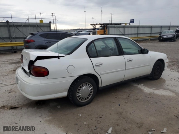 2004 Chevrolet Classic with VIN 1G1ND52F84M513299, listed as a Copart auction lot 86102564 with 285,062 mi miles and Non Repairable. Bid and sale history available at carsss.com. Image 3.
