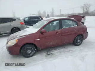 2007 Hyundai Accent GL z VIN KMHCN45C07U072761, wystawiony jako Copart lot #42321615 z przebiegiem 158 492 mil mil oraz Szkoda całkowita • Salvage title. Historia ofert i sprzedaży dostępna na DreamBid. Obrazek 1.