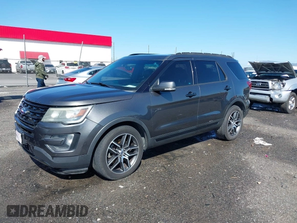 2016 Ford Explorer Sport z VIN 1FM5K8GT7GGA34450, wystawiony jako IAAI lot #41971515 z przebiegiem 197 837 mil mil oraz . Historia ofert i sprzedaży dostępna na DreamBid. Obrazek 18.