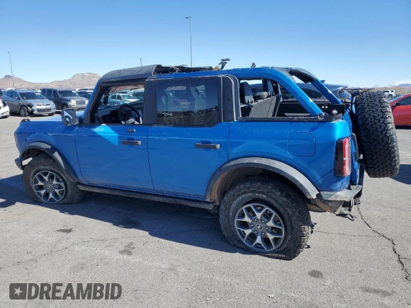 2021 Ford Bronco z VIN 1FMEE5DH6MLA74091, wystawiony jako Copart lot #46137495 z przebiegiem 54 780 mil mil oraz Szkoda całkowita • Salvage title. Historia ofert i sprzedaży dostępna na DreamBid. Obrazek 2.