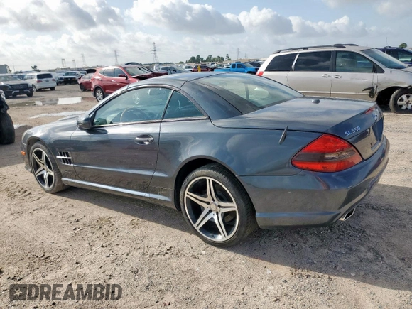 2011 Mercedes-Benz SL 550 z VIN WDBSK7BA8BF164435, wystawiony jako Copart lot #61465885 z przebiegiem 67 462 mil mil oraz Szkoda całkowita • Salvage title. Historia ofert i sprzedaży dostępna na DreamBid. Obrazek 2.