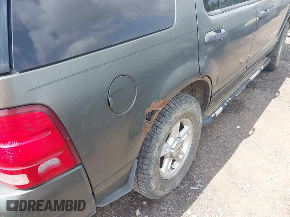2004 Ford Explorer XLT z VIN 1FMZU73WX4UA64464, wystawiony jako IAAI lot #42655296 z przebiegiem 212 510 mil mil oraz . Historia ofert i sprzedaży dostępna na DreamBid. Obrazek 14.