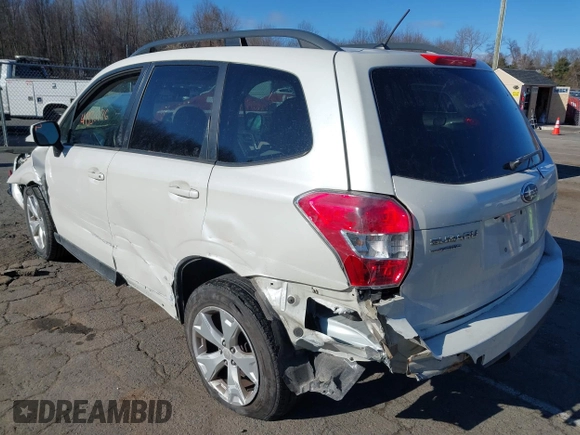2015 Subaru Forester 2.5i Premium with VIN JF2SJADC8FG518276, listed as a IAAI auction lot 41330776 with 137,209 mi miles. Bid and sale history available at carsss.com. Image 3.