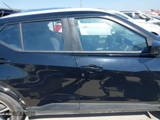 2019 Nissan Kicks S with VIN 3N1CP5CU6KL509670, listed as a IAAI auction lot 41787105 with 94,759 mi miles. Bid and sale history available at carsss.com. Image 14.