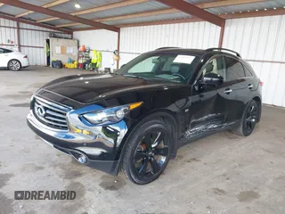 2016 Infiniti QX70 z VIN JN8CS1MW2GM752589, wystawiony jako IAAI lot #41826357 z przebiegiem 142 469 mil mil oraz . Historia ofert i sprzedaży dostępna na DreamBid. Obrazek 2.