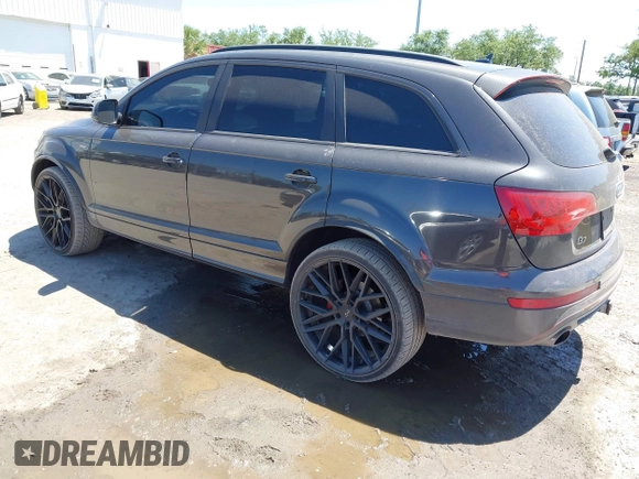 2013 Audi Q7 3.0T S line Prestige with VIN WA1DGAFE5DD009176, listed as a IAAI auction lot 42048689 with 176,035 mi miles. Bid and sale history available at carsss.com. Image 3.