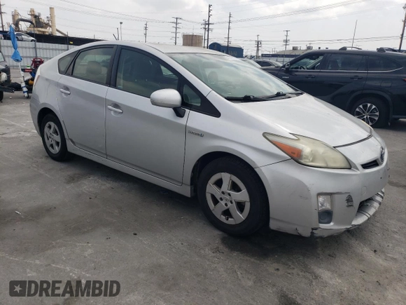 2010 Toyota Prius II z VIN JTDKN3DUXA0216688, wystawiony jako Copart lot #54551815 z przebiegiem 223 746 mil mil oraz Czysty tytuł • Clean title. Historia ofert i sprzedaży dostępna na DreamBid. Obrazek 4.