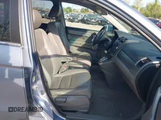 2007 Honda CR-V EX-L with VIN JHLRE48747C118095, listed as a IAAI auction lot 42136953 with 271,328 mi miles and . Bid and sale history available at carsss.com. Image 5.