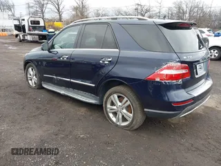 2014 Mercedes-Benz M 350 z VIN 4JGDA5HB5EA369760, wystawiony jako IAAI lot #41814930 z przebiegiem 85 684 mil mil oraz . Historia ofert i sprzedaży dostępna na DreamBid. Obrazek 3.