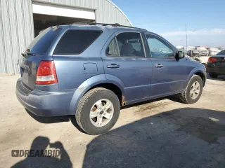 2004 Kia Sorento LX with VIN KNDJC733745294726, listed as a Copart auction lot 86626544 with 178,738 mi miles and Salvage Title. Bid and sale history available at carsss.com. Image 3.