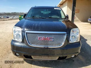 2012 GMC Yukon XL Denali with VIN 1GKS2MEF4CR291064, listed as a Copart auction lot 45563585 with 233,423 mi miles and Salvage Title. Bid and sale history available at carsss.com. Image 5.