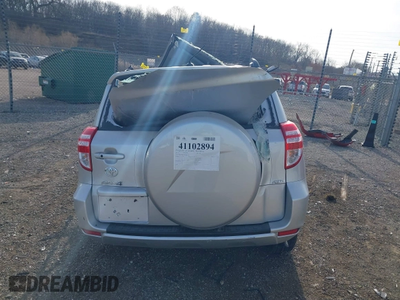 2011 Toyota RAV4 Limited с VIN 2T3DF4DVXBW127124, выставлен на аукционе IAAI как лот 41102894 с пробегом Не указан миль и . История ставок и продаж доступна на DreamBid. Изображение 16.