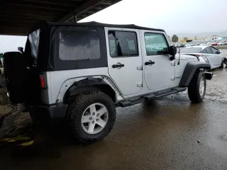 2007 Jeep Wrangler Unlimited Rubicon with VIN 1J4GA69187L127012, listed as a Copart auction lot 48818965 with 61,737 mi miles and Salvage title. Bid and sale history available at DreamBid. Image 3.