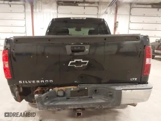 2007 Chevrolet Silverado 1500 LT w/1LT with VIN 3GCEK13M57G510256, listed as a IAAI auction lot 41690398 with 256,980 mi miles. Bid and sale history available at carsss.com. Image 16.