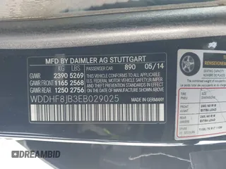 2014 Mercedes-Benz E 350 Luxury with VIN WDDHF8JB3EB029025, listed as a IAAI auction lot 41402573 with Not provided miles and . Bid and sale history available at DreamBid. Image 9.