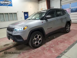 2022 Jeep Compass Trailhawk with VIN 3C4NJDDBXNT146535, listed as a Copart auction lot 52873595 with 21,513 mi miles and Salvage title. Bid and sale history available at DreamBid. Image 1.