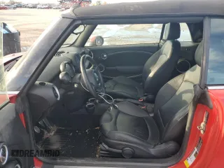 2015 MINI Convertible S с VIN WMWZP3C57FT299177, выставлен на аукционе Copart как лот 43277825 с пробегом 79 454 миль миль и Списание • Salvage title. История ставок и продаж доступна на DreamBid. Изображение 7.