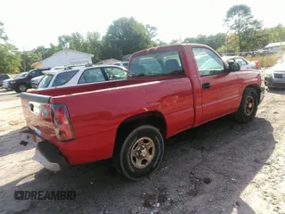 2004 Chevrolet Silverado 1500 Work Truck with VIN 1GCEC14X54Z295107, listed as a IAAI auction lot 42136228 with 200,394 mi miles. Bid and sale history available at carsss.com. Image 4.