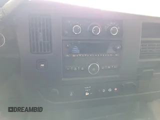 2020 Chevrolet Express Cargo с VIN 1GCWGAFG8L1242775, выставлен на аукционе IAAI как лот 42778536 с пробегом 120 532 миль миль и . История ставок и продаж доступна на DreamBid. Изображение 7.
