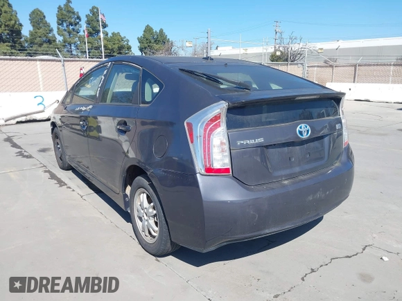 2013 Toyota Prius One z VIN JTDKN3DU2D5555677, wystawiony jako IAAI lot #41739804 z przebiegiem 50 640 mil mil oraz . Historia ofert i sprzedaży dostępna na DreamBid. Obrazek 3.