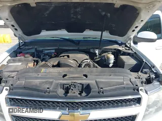 2008 Chevrolet Suburban 3LT with VIN 3GNFC16068G149218, listed as a IAAI auction lot 41779888 with 152,951 mi miles and . Bid and sale history available at DreamBid. Image 10.