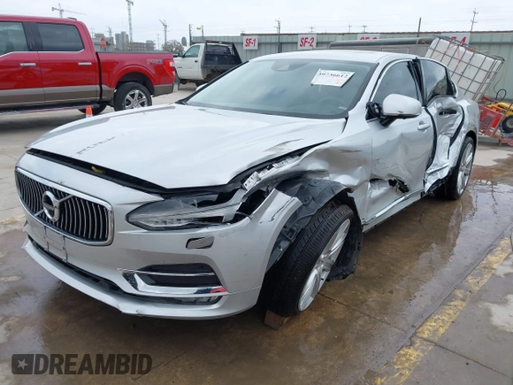 2020 Volvo S90 Inscription with VIN LVYA22ML0LP178025, listed as a IAAI auction lot 39736612 with 35,972 mi miles. Bid and sale history available at carsss.com. Image 19.