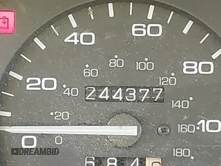 1995 Honda Civic z VIN JHMEH9692SS008583, wystawiony jako IAAI lot #41891776 z przebiegiem 244 377 mil mil oraz . Historia ofert i sprzedaży dostępna na DreamBid. Obrazek 16.
