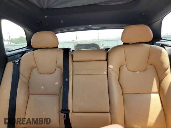 2018 Volvo XC60 Momentum with VIN LYV102RK0JB106179, listed as a Copart auction lot 62533525 with Not provided miles and Salvage title. Bid and sale history available at DreamBid. Image 10.