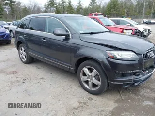 2014 Audi Q7 3.0T Premium Plus with VIN WA1LGAFE6ED013850, listed as a IAAI auction lot 41954771 with 131,387 mi miles. Bid and sale history available at carsss.com. Image 1.