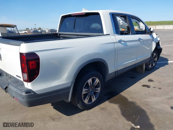 2017 Honda Ridgeline RTL-E with VIN 5FPYK3F7XHB011188, listed as a IAAI auction lot 41766257 with 90,020 mi miles. Bid and sale history available at carsss.com. Image 4.