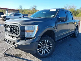 2021 Ford F-150 XL z VIN 1FTEW1EP3MKE33600, wystawiony jako IAAI lot #41053750 z przebiegiem 140 085 mil mil oraz . Historia ofert i sprzedaży dostępna na DreamBid. Obrazek 17.