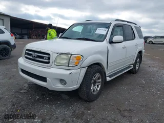 2004 Toyota Sequoia Limited with VIN 5TDZT38A74S227279, listed as a IAAI auction lot 41569158 with 292,267 mi miles. Bid and sale history available at carsss.com. Image 2.