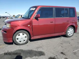 2006 Scion xB z VIN JTLKT324364112606, wystawiony jako Copart lot #55700995 z przebiegiem 207 988 mil mil oraz Szkoda całkowita • Salvage title. Historia ofert i sprzedaży dostępna na DreamBid. Obrazek 1.