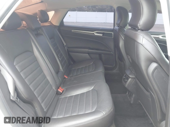 2015 Ford Fusion SE with VIN 3FA6P0HD9FR203805, listed as a IAAI auction lot 41880129 with 136,637 mi miles. Bid and sale history available at carsss.com. Image 8.