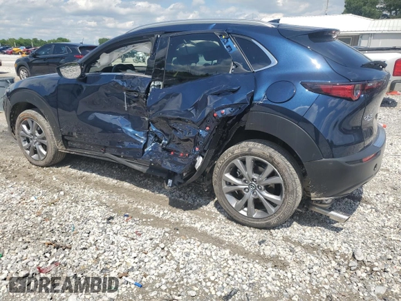 2025 Mazda CX-30 S Premium with VIN 3MVDMBDM3SM830422, listed as a Copart auction lot 58434385 with 2,004 mi miles and Salvage title. Bid and sale history available at DreamBid. Image 2.