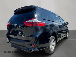 2017 Toyota Sienna L with VIN 5TDZZ3DC4HS860169, listed as a Copart auction lot 62226845 with 113,813 mi miles and Clean title. Bid and sale history available at DreamBid. Image 4.