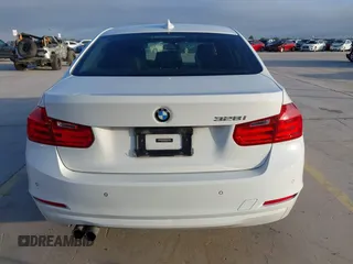 2015 BMW 3 Series 328i с VIN WBA3C1C59FK120021, выставлен на аукционе IAAI как лот 42579388 с пробегом 204 475 миль миль и . История ставок и продаж доступна на DreamBid. Изображение 16.