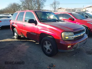 2003 Chevrolet TrailBlazer LS with VIN 1GNDS13S532364347, listed as a IAAI auction lot 41387978 with 174,342 mi miles. Bid and sale history available at carsss.com. Image 1.