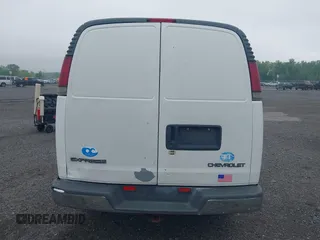 2002 Chevrolet Express Cargo with VIN 1GCHG35R621159402, listed as a IAAI auction lot 42170093 with Not provided miles and . Bid and sale history available at DreamBid. Image 16.