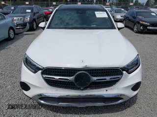 2024 Mercedes-Benz GLC 300 z VIN W1NKM4HB6RF216741, wystawiony jako IAAI lot #42216671 z przebiegiem Nie podano mil oraz . Historia ofert i sprzedaży dostępna na DreamBid. Obrazek 13.
