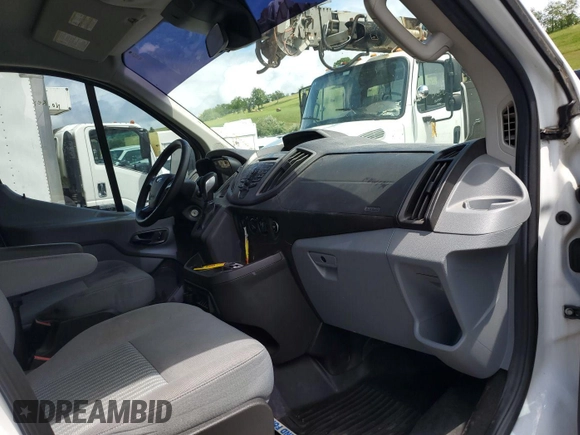 2018 Ford Transit z VIN 1FTYR1YG2JKA87504, wystawiony jako IAAI lot #42679100 z przebiegiem 139 835 mil mil oraz . Historia ofert i sprzedaży dostępna na DreamBid. Obrazek 4.