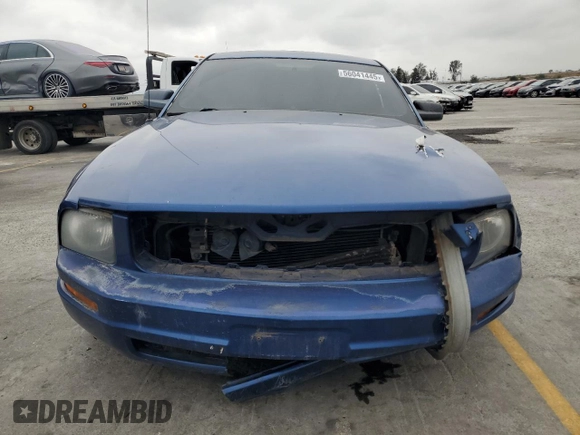 2009 Ford Mustang with VIN 1ZVHT80N495120434, listed as a Copart auction lot 56041445 with 176,625 mi miles and Clean Title. Bid and sale history available at carsss.com. Image 5.
