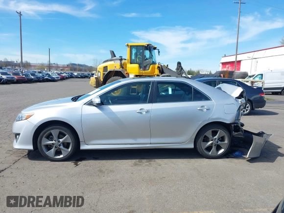 2014 Toyota Camry L with VIN 4T1BF1FK6EU853326, listed as a IAAI auction lot 41874392 with 134,532 mi miles. Bid and sale history available at carsss.com. Image 14.