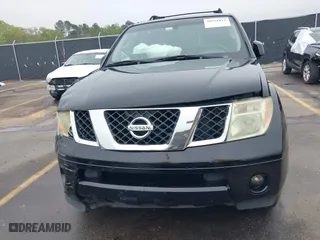 2005 Nissan Pathfinder LE with VIN 5N1AR18W35C742175, listed as a IAAI auction lot 41921815 with 203,973 mi miles. Bid and sale history available at carsss.com. Image 12.