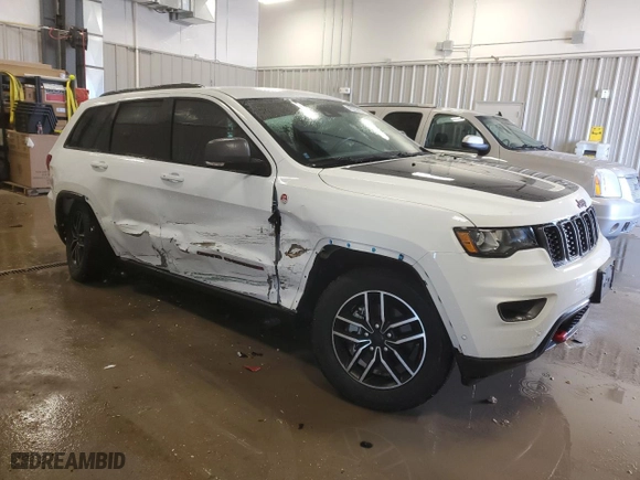 2019 Jeep Grand Cherokee Trailhawk with VIN 1C4RJFLGXKC695377, listed as a Copart auction lot 43233835 with 44,477 mi miles and Salvage Title. Bid and sale history available at carsss.com. Image 4.